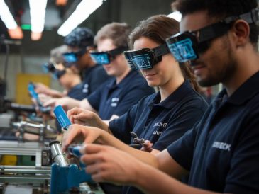 La réalité augmentée au service de l’industrie : révolutionner la formation et la production en France.